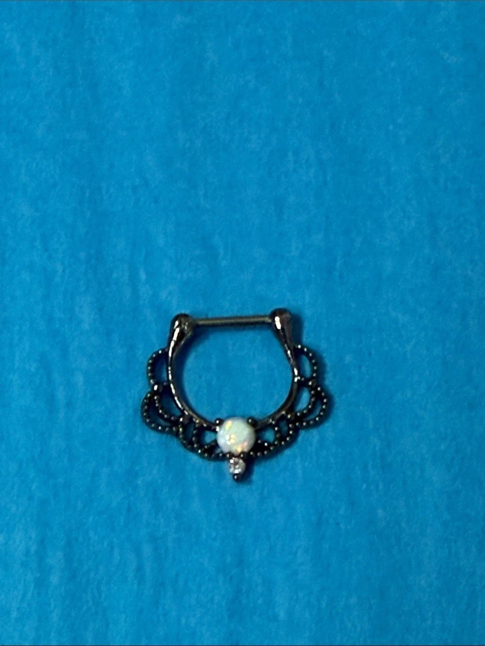 Beautiful simulated  Opal 16 G Septum Clicker